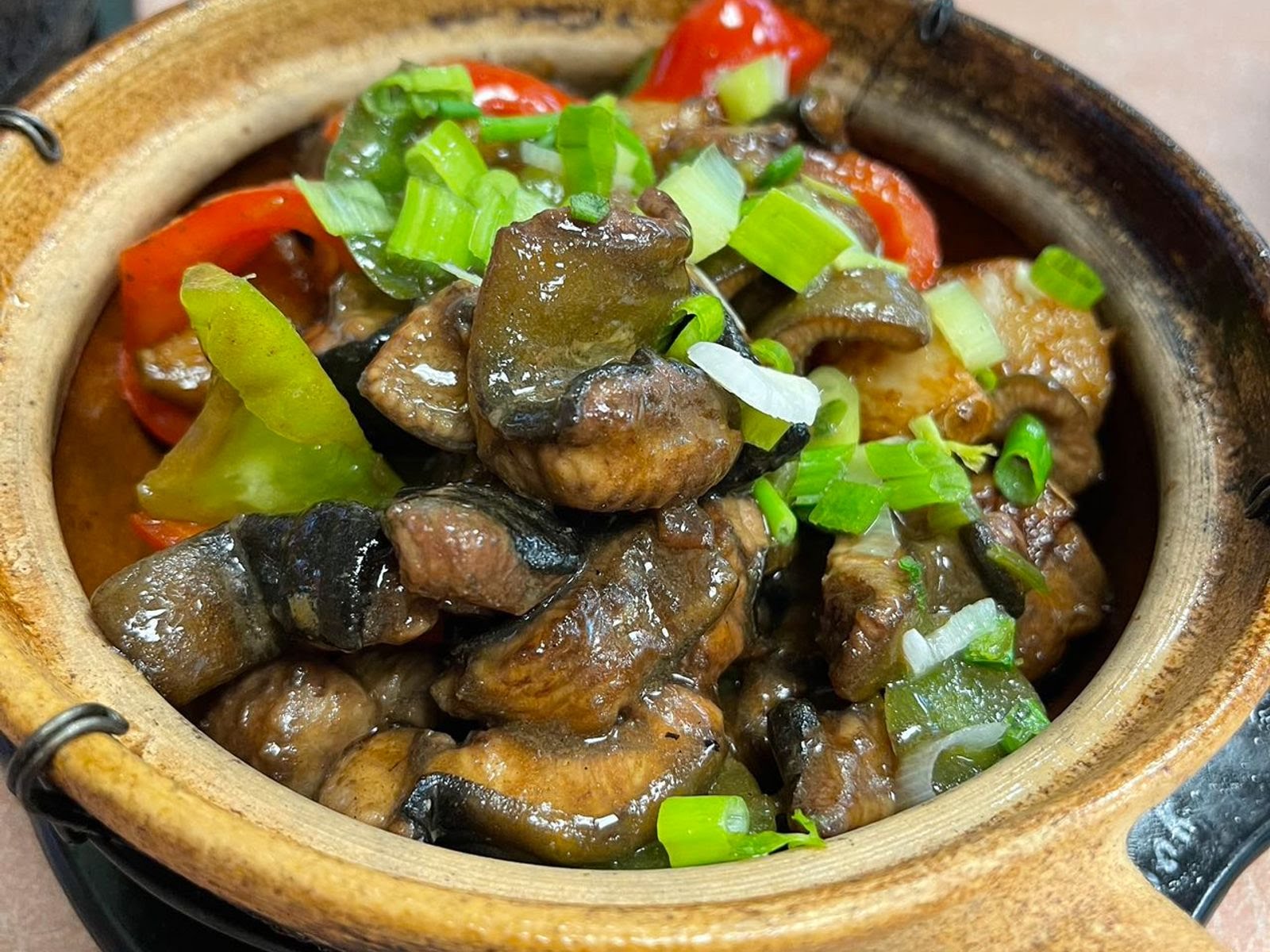 Clay Pot Cafe (旺角煲仔饭） by null