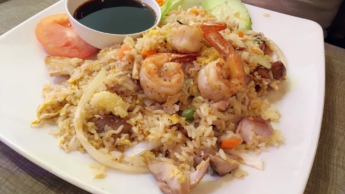 Pho 24 Atlantic Station by null