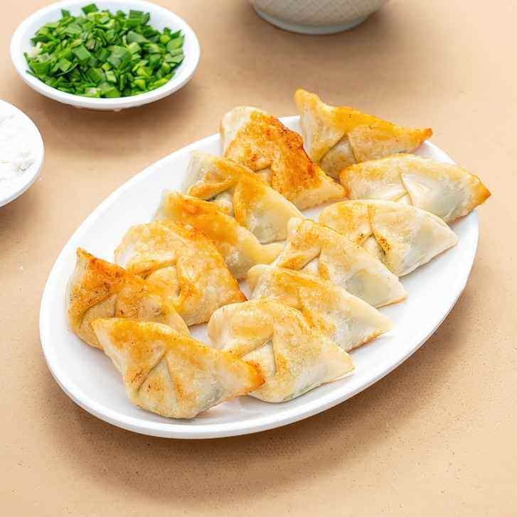 Long Xing Ji Juicy Dumpling by null