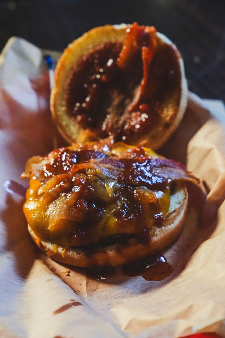 Tight Five Pub by null