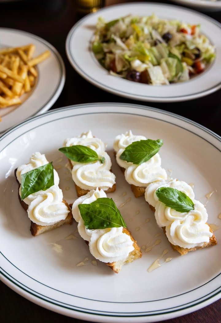 Cousin Louie’s Italian American by null