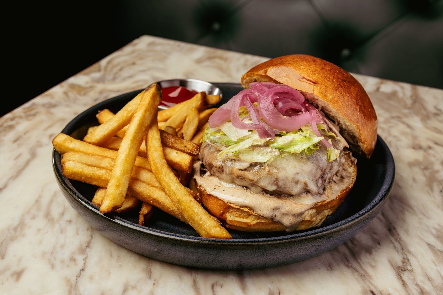 The Half Pint / Ernie's Bar by null