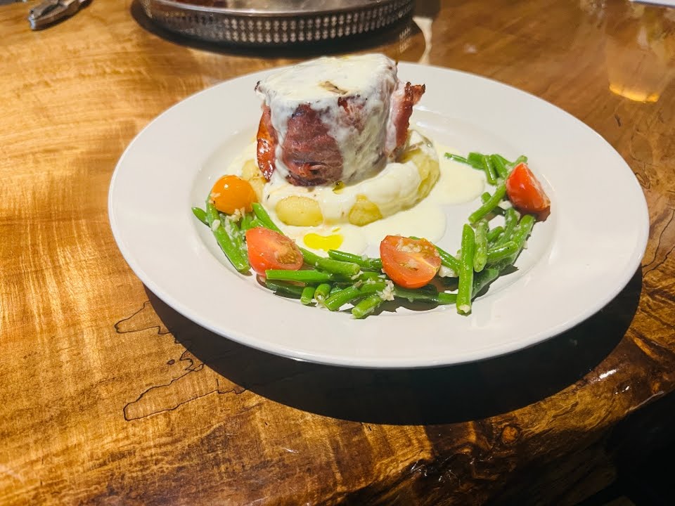 Queen City Bistro by null