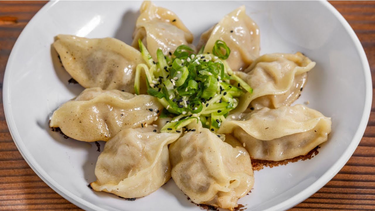 Hengry Dumpling House by null