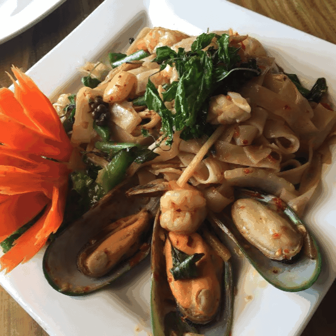 Urban Thai & Sushi by null