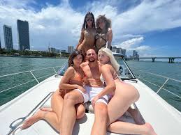 Video porno crazy yacht orgy with eight hotties xxx jpg x Yacht orgy