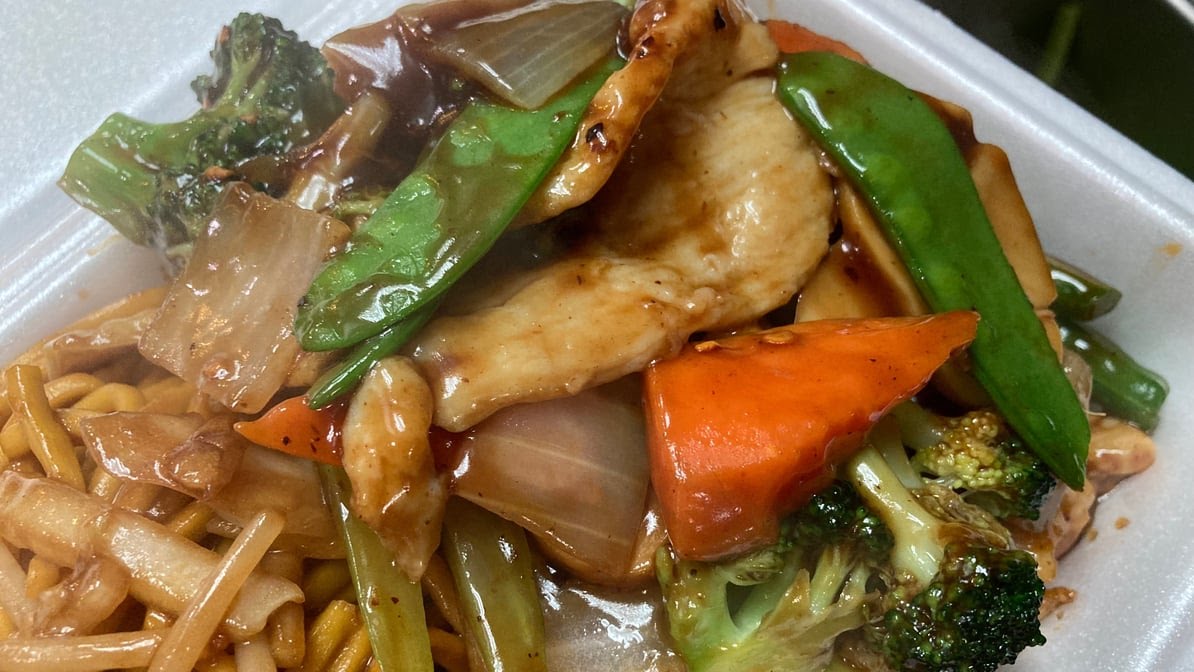 Lucky 8 Restaurant by null