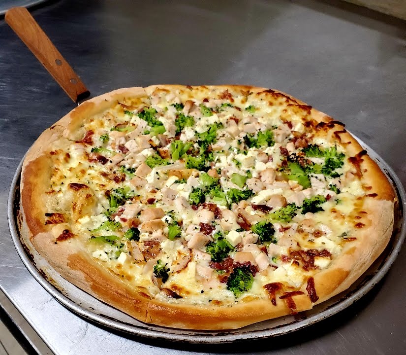 Snow Shoe Lodge & Pub by null