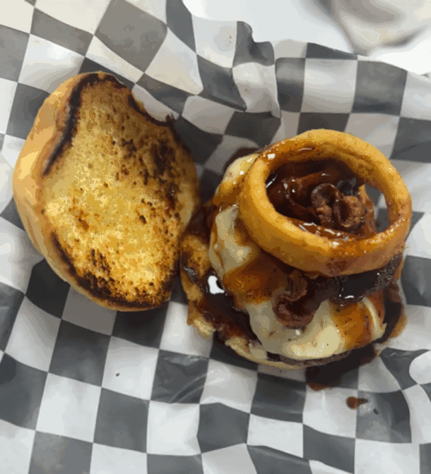 Sweet’s Sports Tavern & Eatery by null