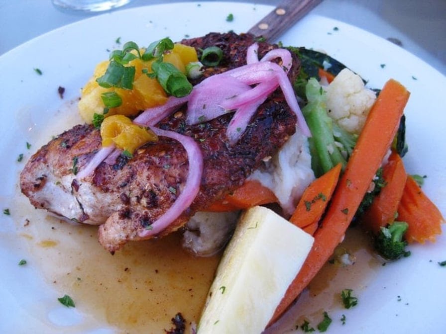 Freshies Ohana Restaurant & Bar by null