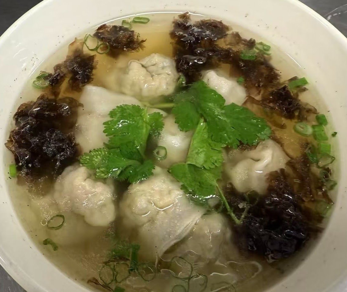 Shanghai Taste上海弄堂 by null