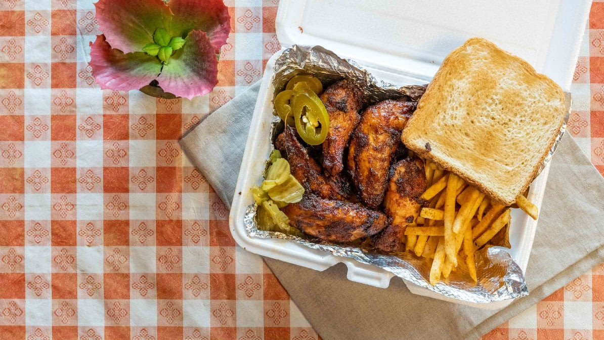 Smokey D'Z BBQ by null