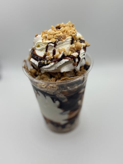 MIKEY'S SOFT SERVE / SMASHED BURGERS AND FRIES by null