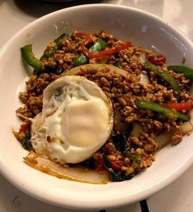 The Eastern Peak - Thompson Lane by null