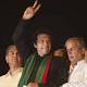 Imran Khan begins talks with Pakistan government over protests
