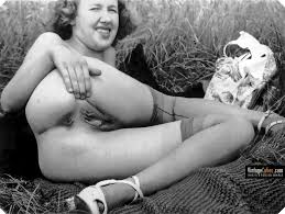 Topless virginia bell big tits big nipples vintage porn jpg x Vintage close