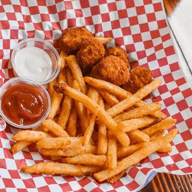 Chicken in a Barrel Hanalei by null