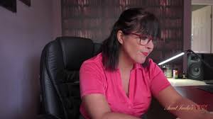 Mature big tit boss lady eva jayne makes a naughty deal with her employee jpg x Lady boss with glasses
