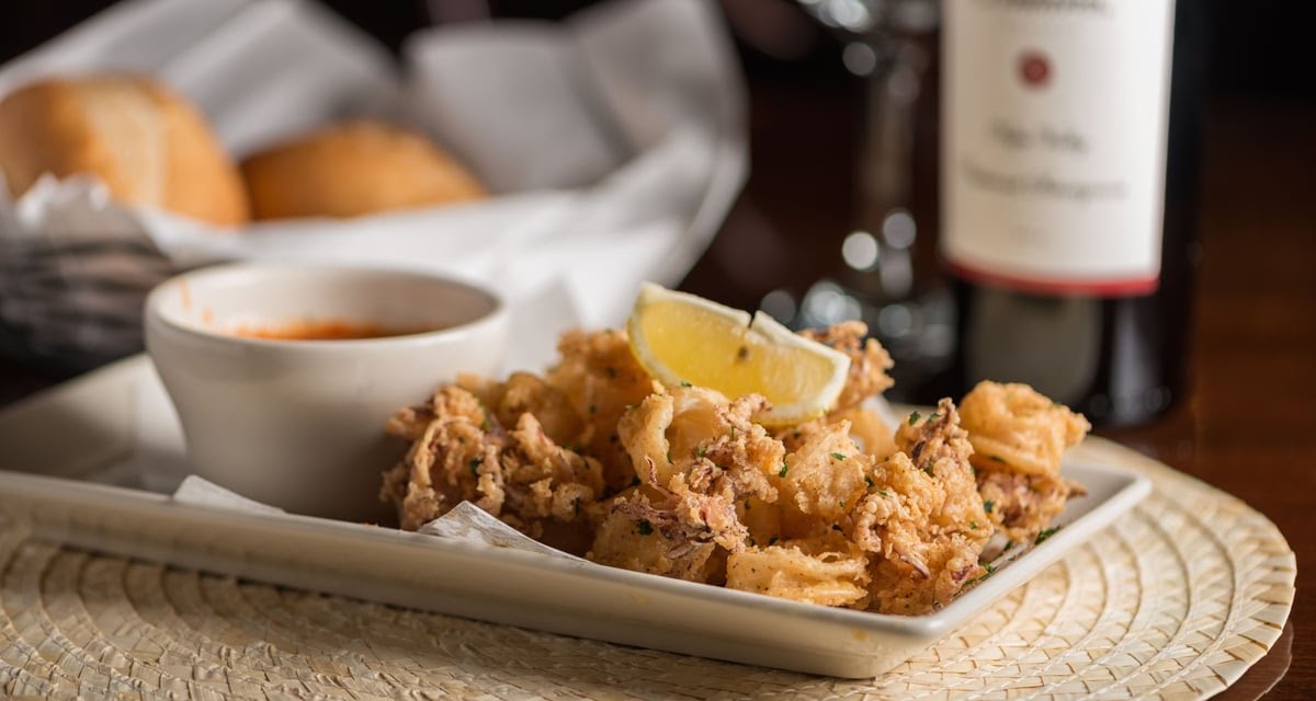 Antonio’s Flying Pizza by null