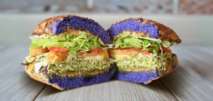 Ike's Love & Sandwiches by null