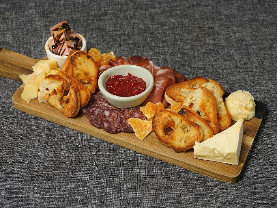 Picnic | Linden Hills by null