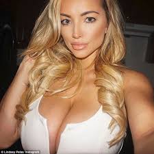 Likaub lindsey pelas jpg x Lindsey pelas sex