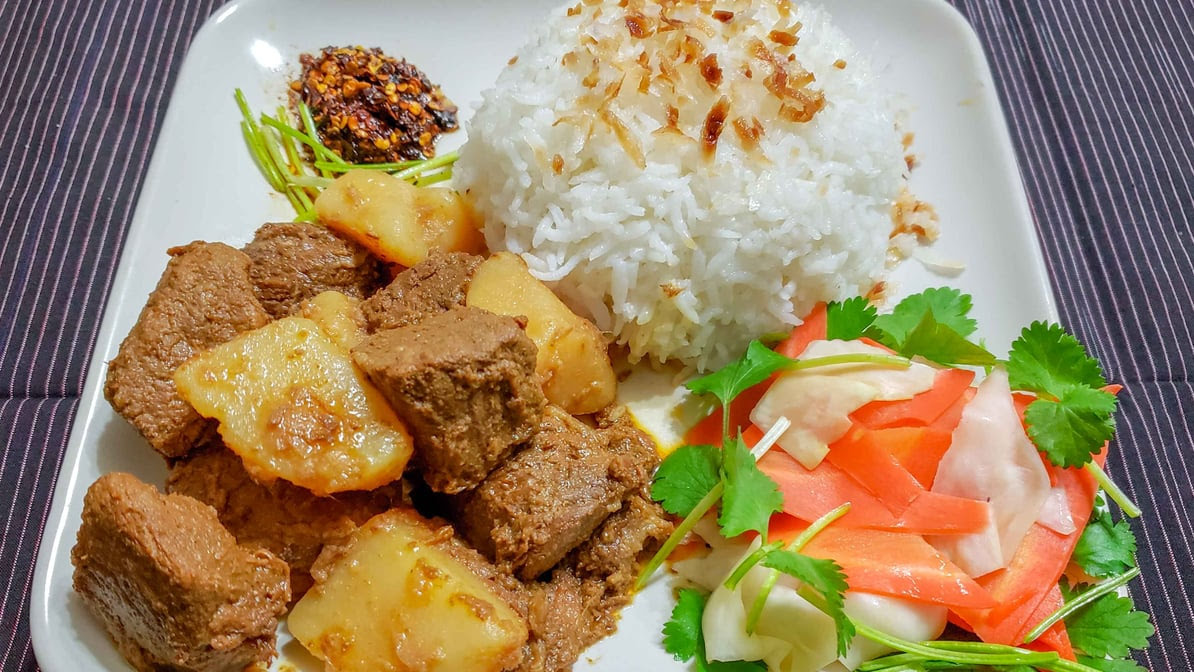 Burmese Delight by null