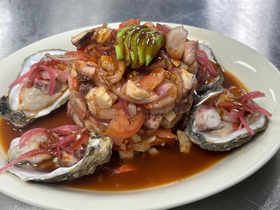 BLUE HARBOR SEAFOOD & MARISCOS by null