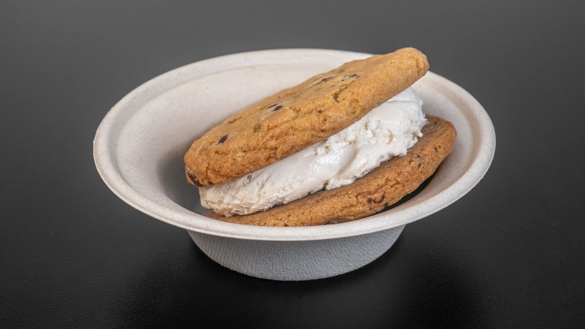 The Outside Scoop by null