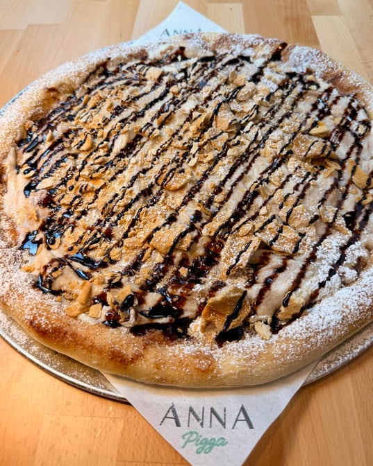 Anna Pizza by null