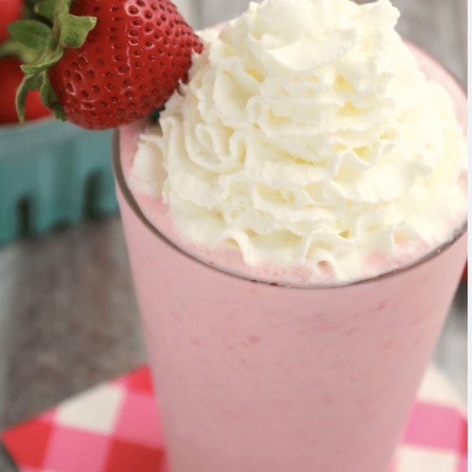 C'est La Vie Cafe by null