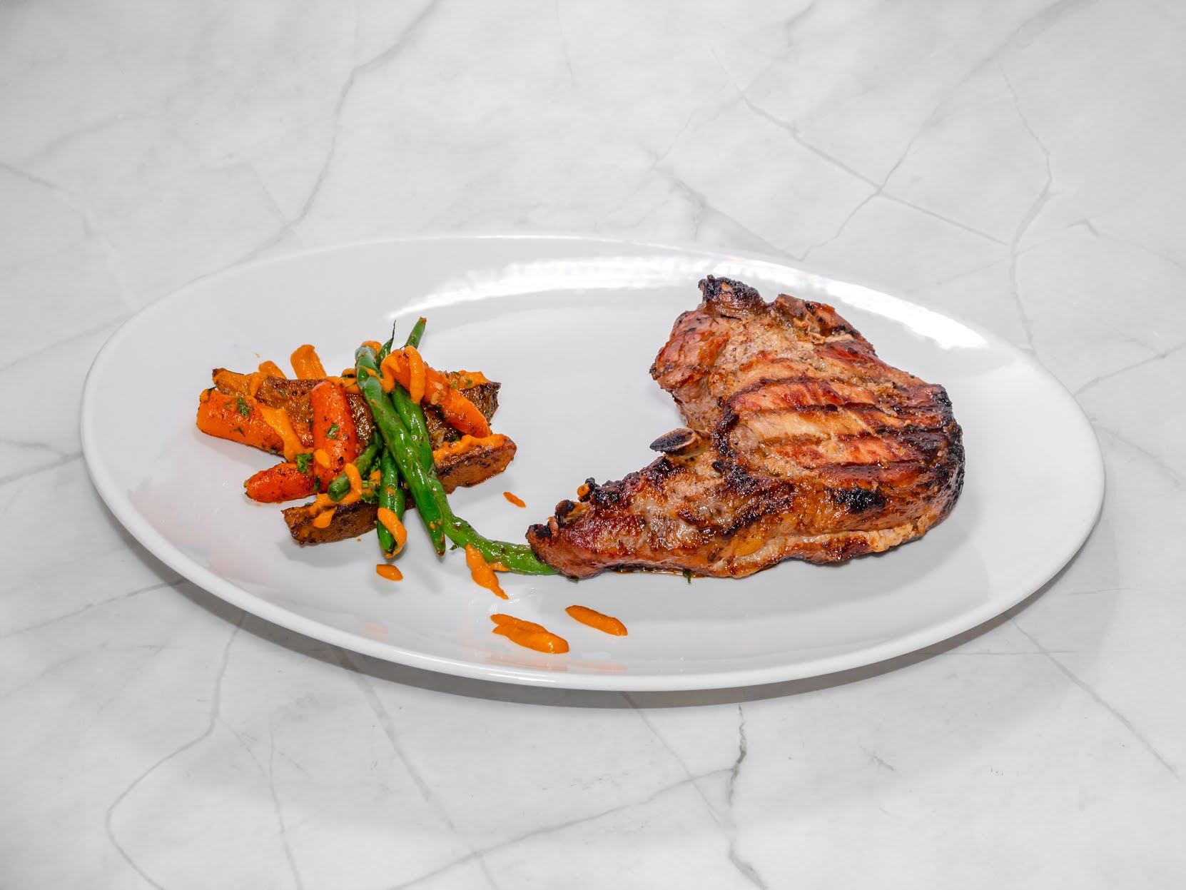 Lola Restaurant & Grill by null