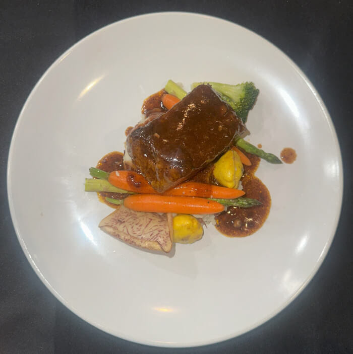 Red Table Restaurant by null