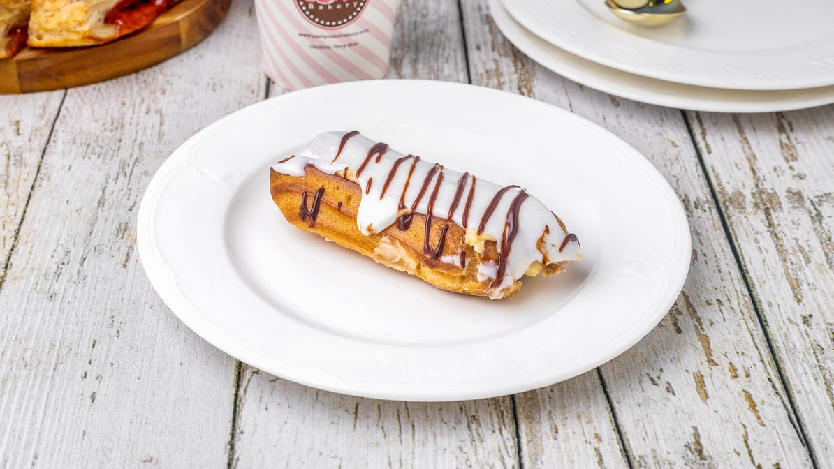 Party Cake Bakery by null