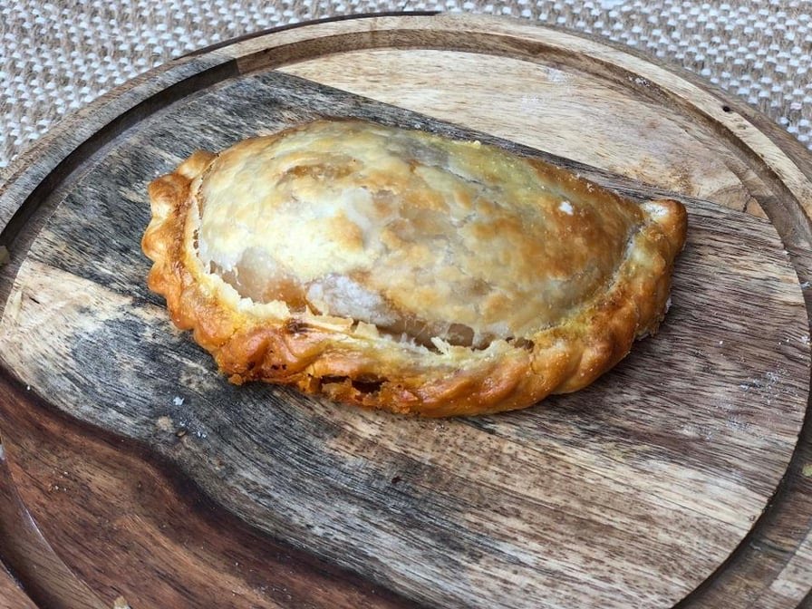 LaChona Empanadas y Vinos Argentinos by null