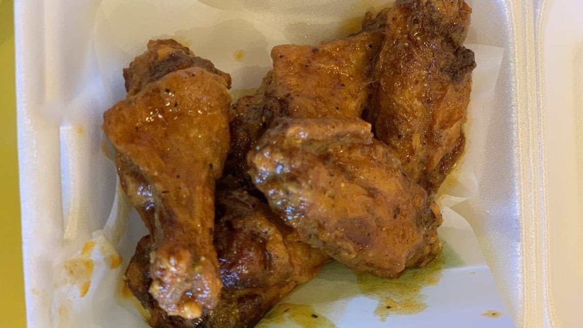 Big Mamas Wings & Things by null