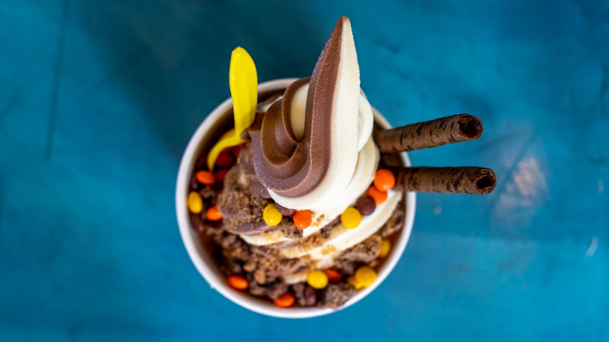 Island Frozen Yogurt Bar by null