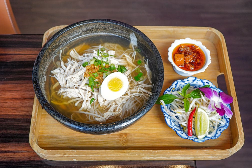 Lao Table by null