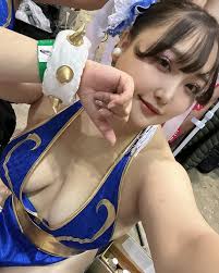 コミケ ノーパン コスプレイヤー|