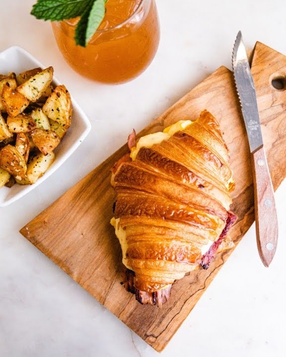 Renaud's Patisserie & Bistro by null