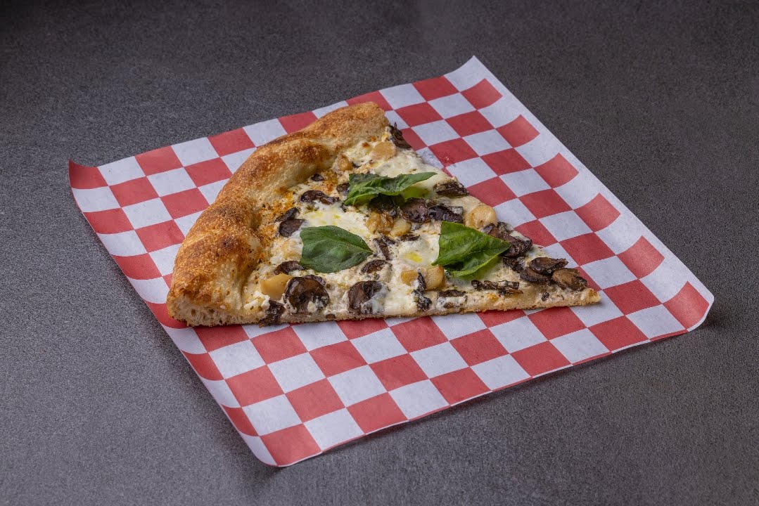 Danny Boy's Famous Original Pizza by null