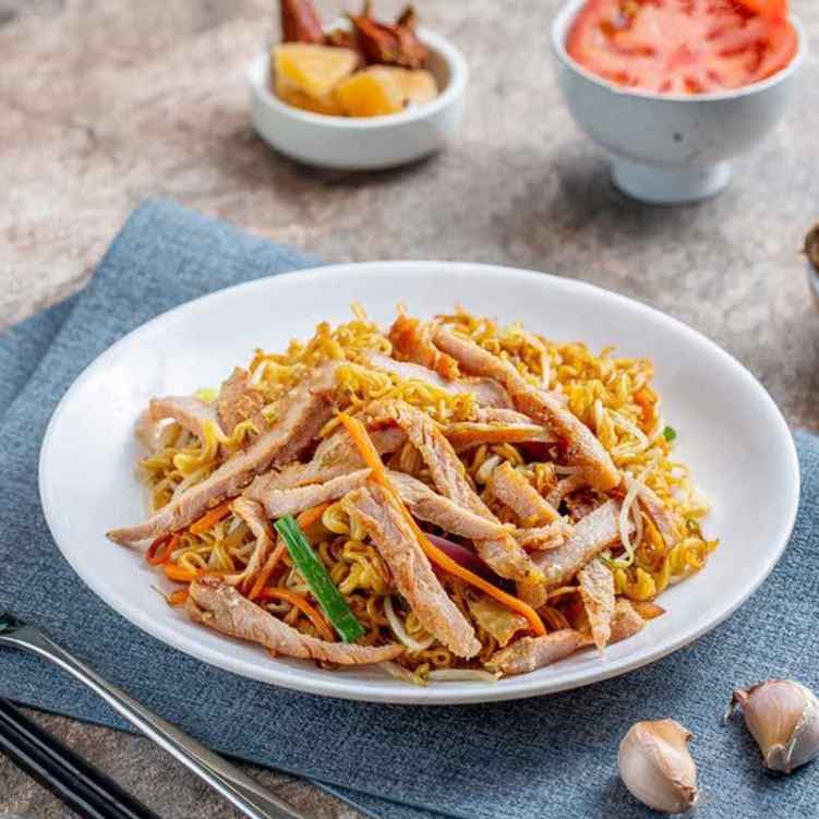 Li Wah by null