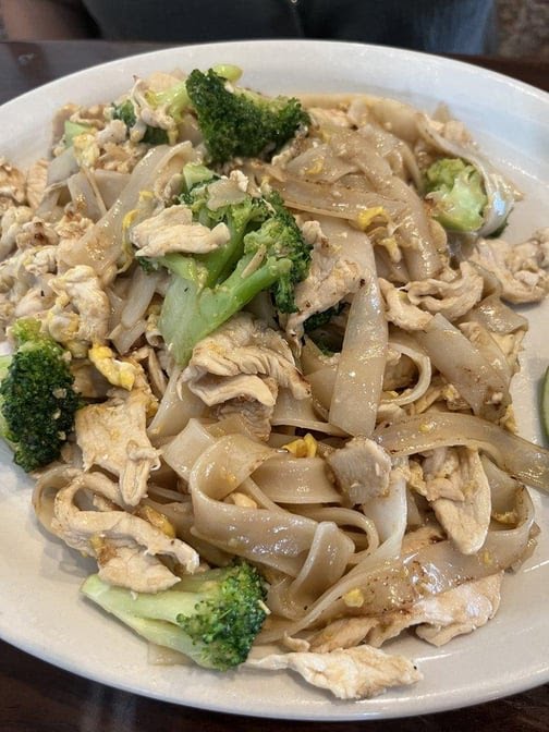 Luv Thai Cuisine by null