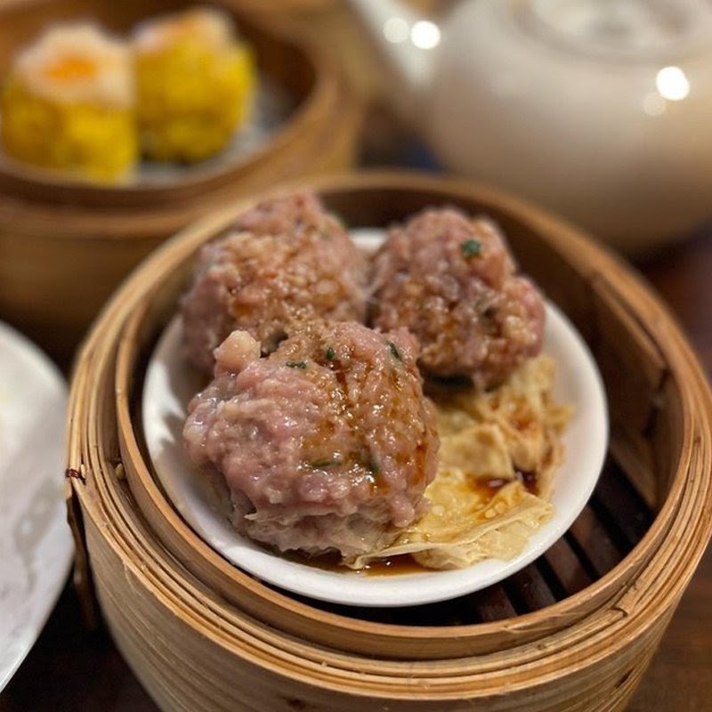 Saigon Seafood Harbor by null