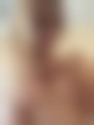 自我撮りjkの乳首|片乳ポロリの自撮り画像34枚！やっぱり素人のおっぱいは最高やね | エロログZ