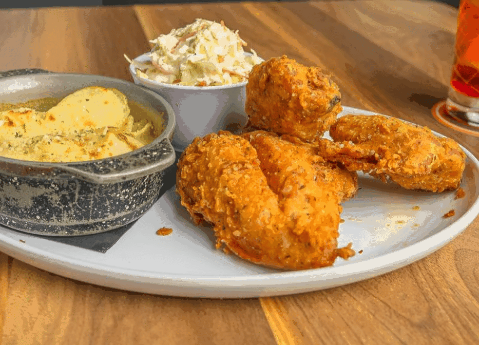 Gilroy's Kitchen + Pub + Patio by null