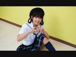  ＪＳ　女子小学生　パンチラ|おすすめは、スカートに見... | Aika