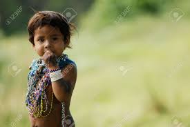 xingu child|Xingu is the theme of the collection woven by the Mehinako indigenous group  with Yankatu