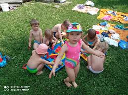 rajce.idnes. kids |Zajíčci v létě u vody – Mateřská škola Čtyřlístek – album na Rajčeti