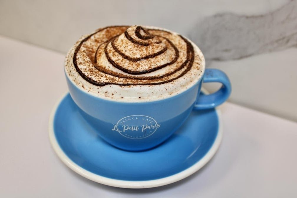Le Petit Paris Cafe Mandarin by null